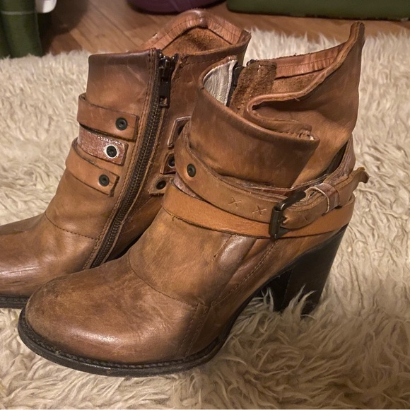 FreeBird by Steven Blaze Leather Ankle Boots. Size 9 - Picture 2 of 3